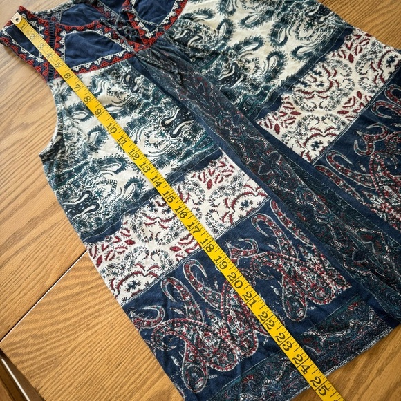 Lucky Brand Navy Blue Sleeveless Boho Paisley Lace Up Tassel Tank Top Size Med - Picture 8 of 8